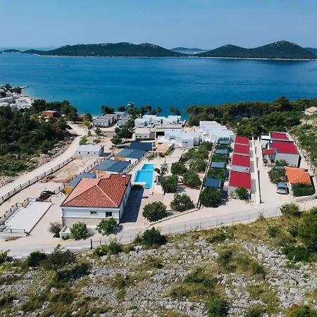 Vakantiehuis The Sea View With Pool