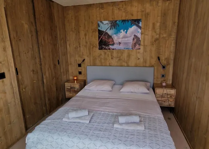 度假居 The Sea View With Pool