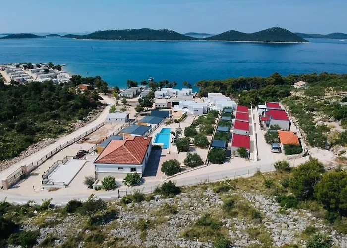 Casa de Férias The Sea View With Pool