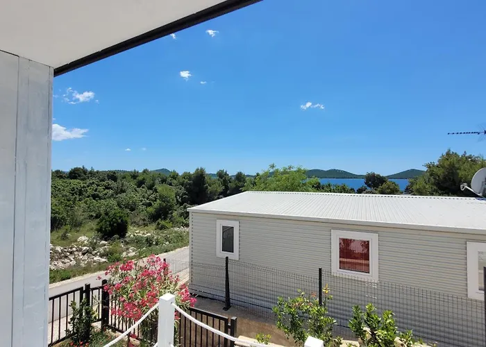Casa de Férias The Sea View With Pool Drage